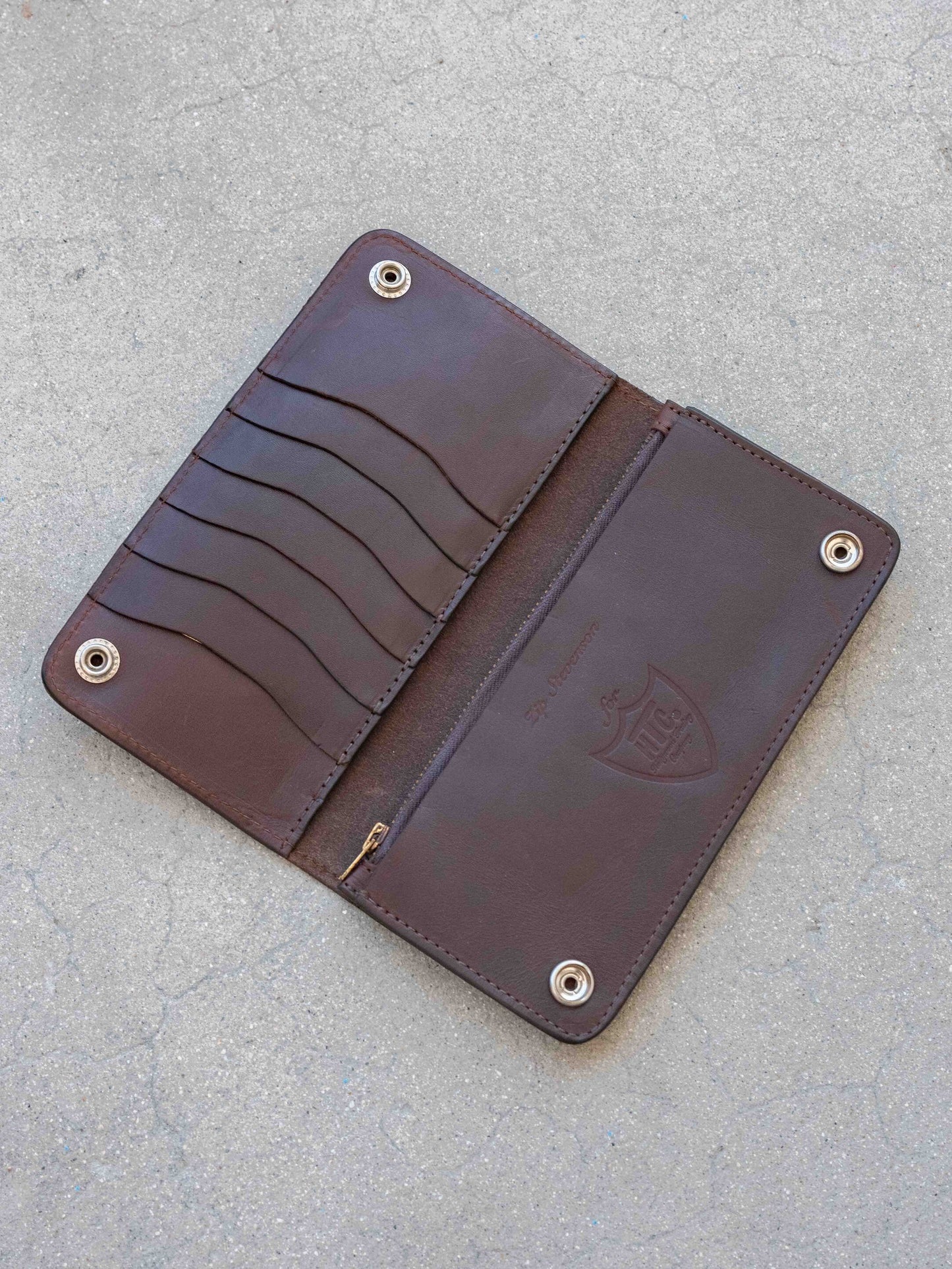 Hollywood Trading Company Studded Chocolate Brown Wallet with Stingray