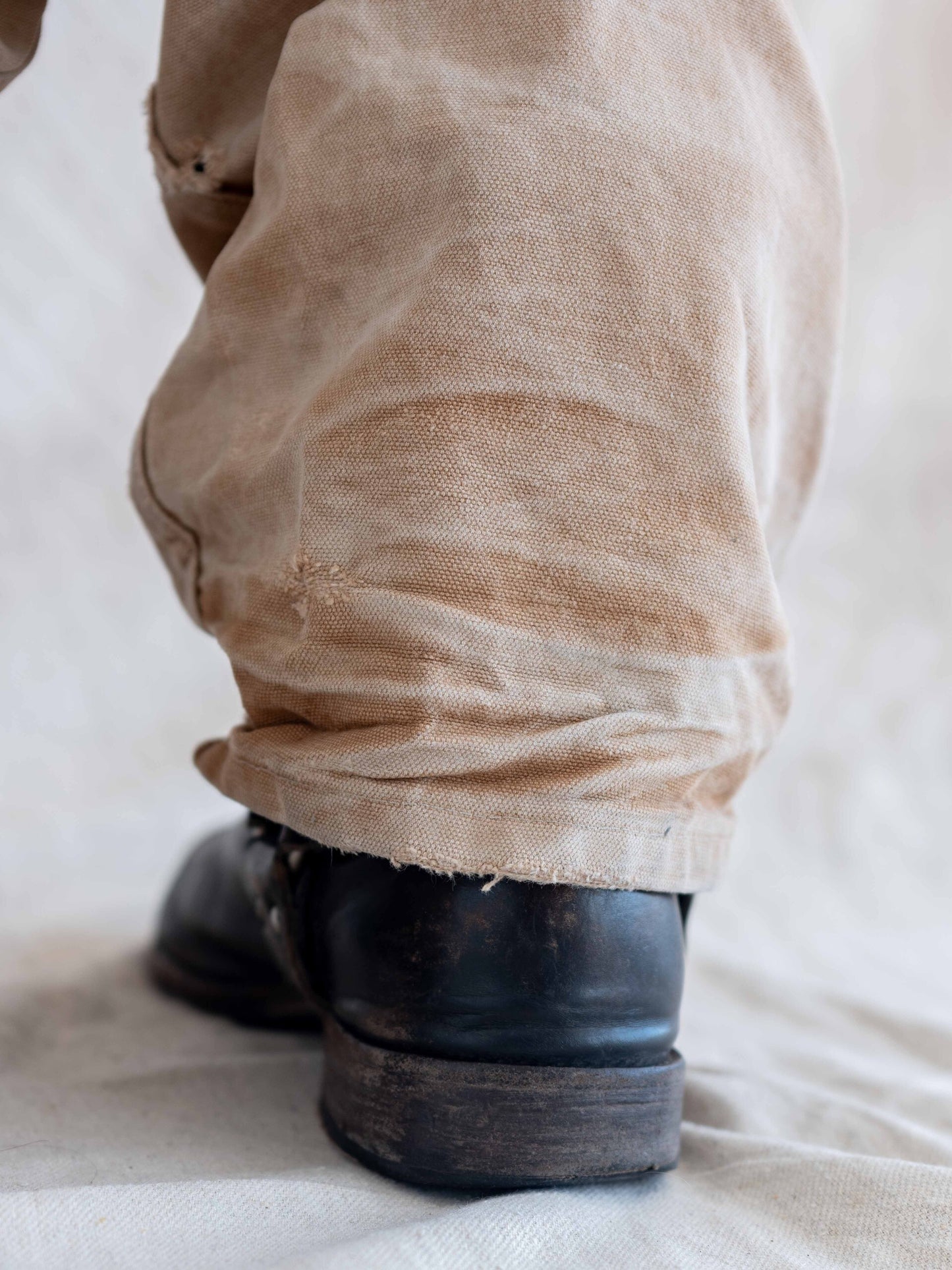 1990’s/2000/s Faded, Repaired, and Splattered Tan Carhartt Doubleknees 36W