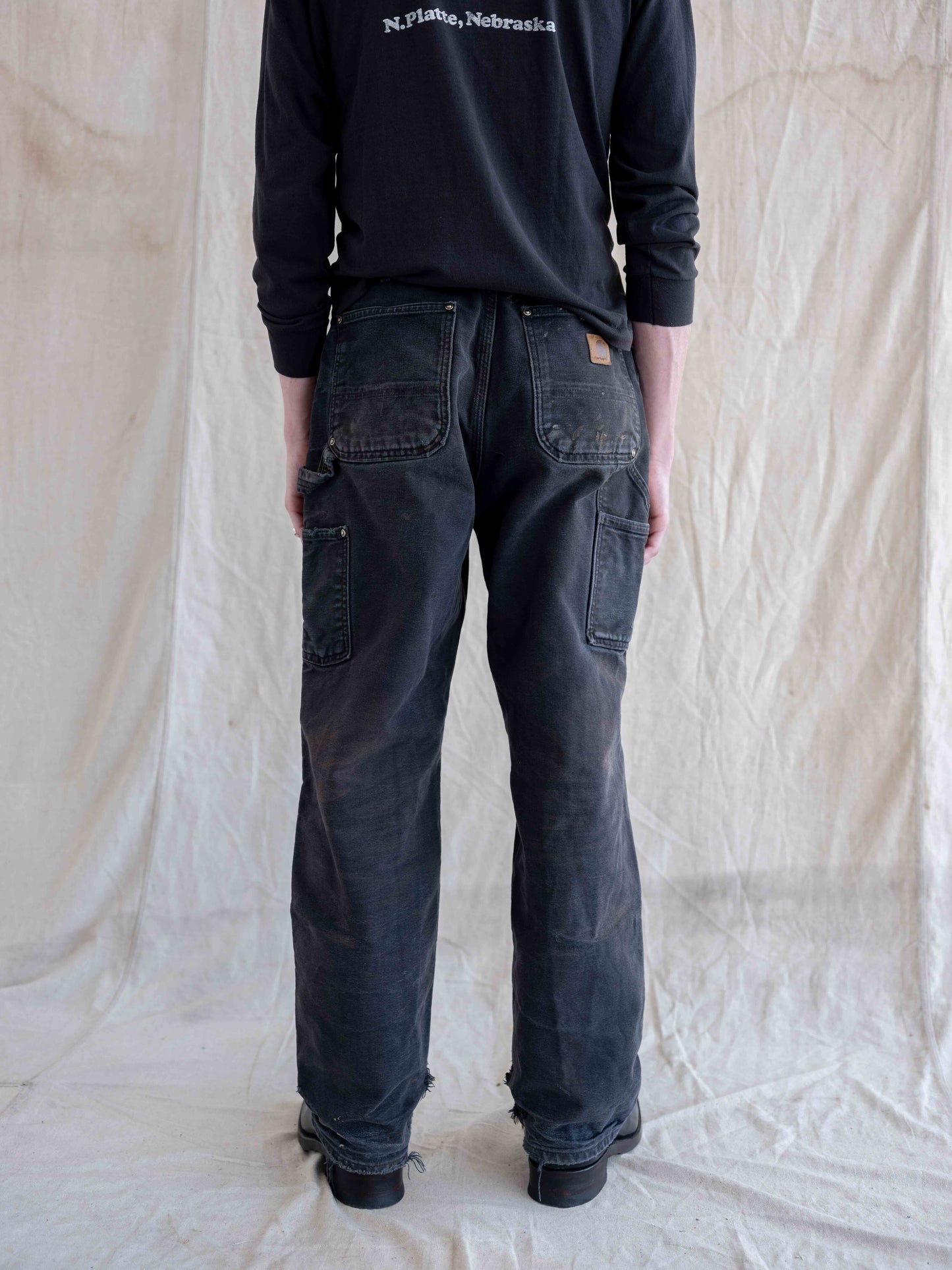 2000’s Heavily Distressed Black Carhartt Doubleknees 31W
