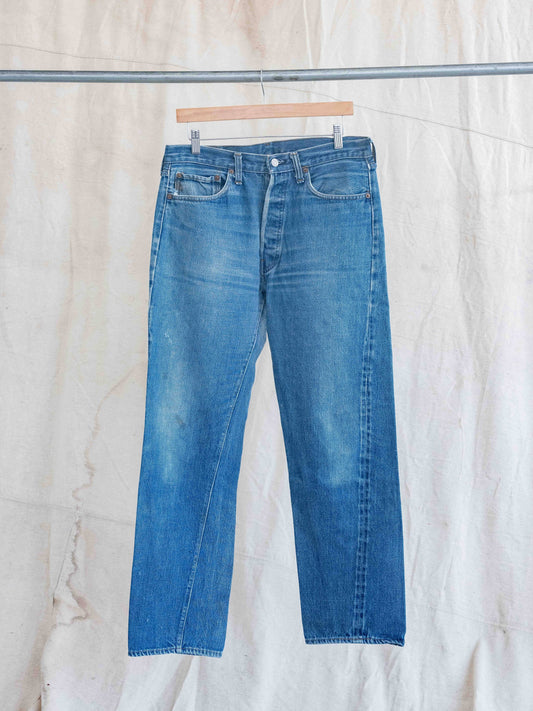 1980’s Levi’s Dark Mid Redlines Twisting Tracks 501s-33W