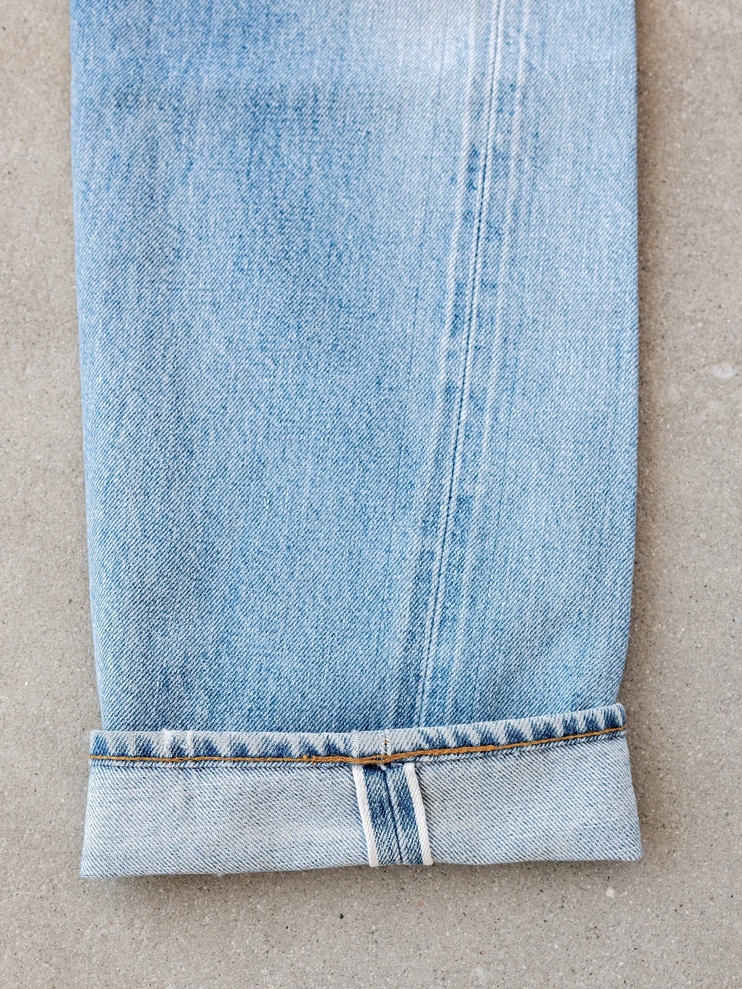 1980’s Levi’s Light Wash Redlines 501s-28W