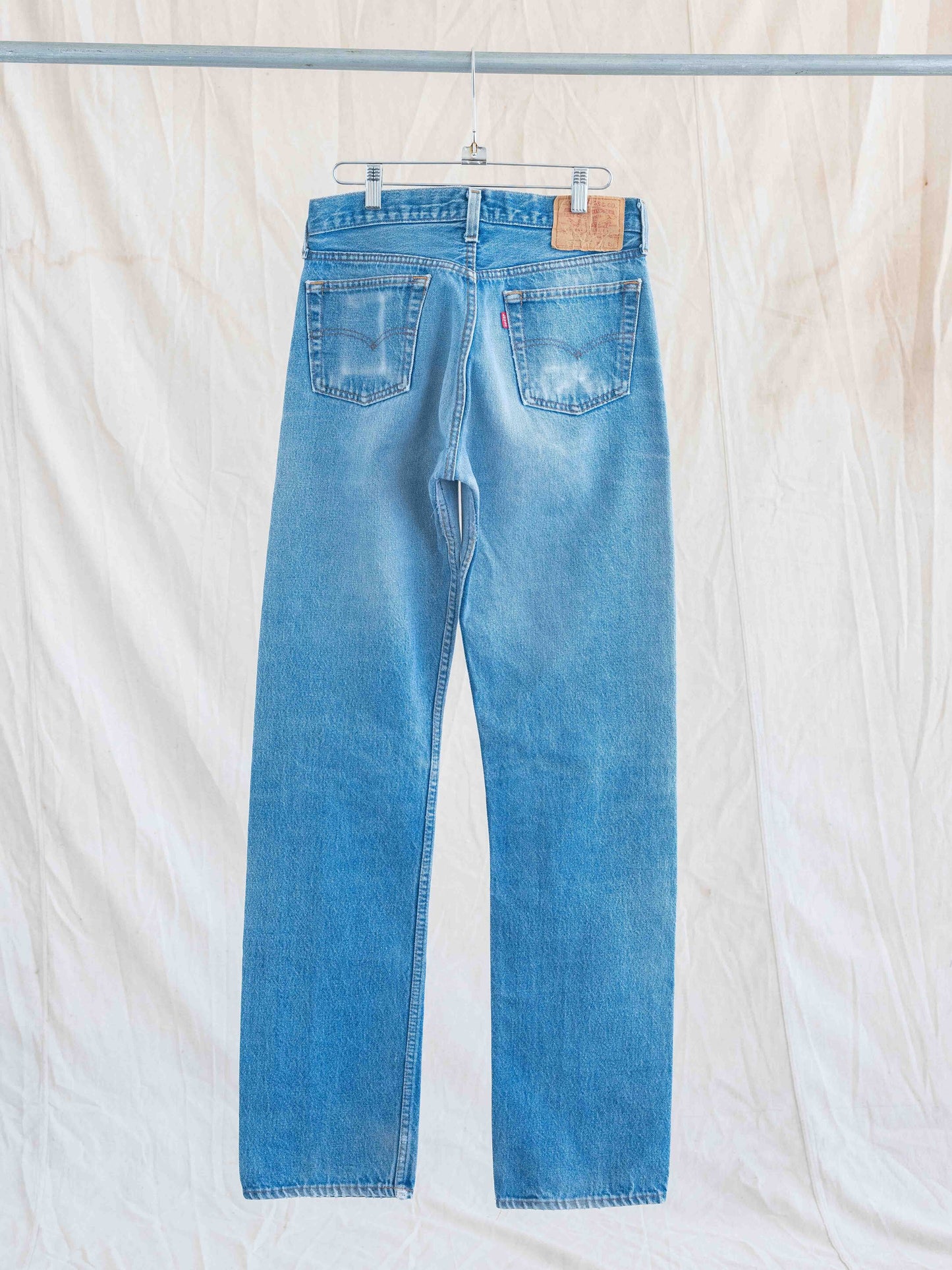 1980’s Mid to Lightwash Whiskered and Worn Levi’s 501s-30W