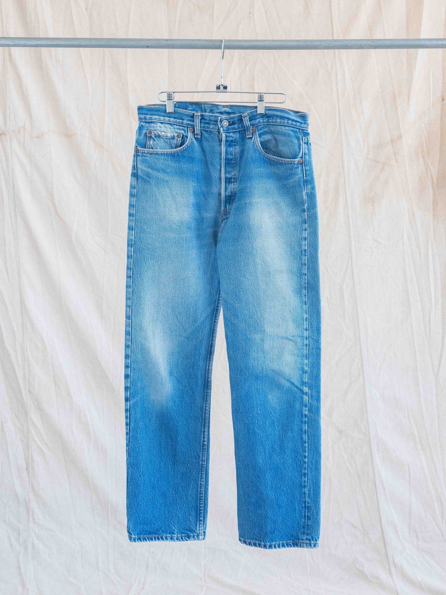 1990’s Midwash and Strong Levi’s 501-32W