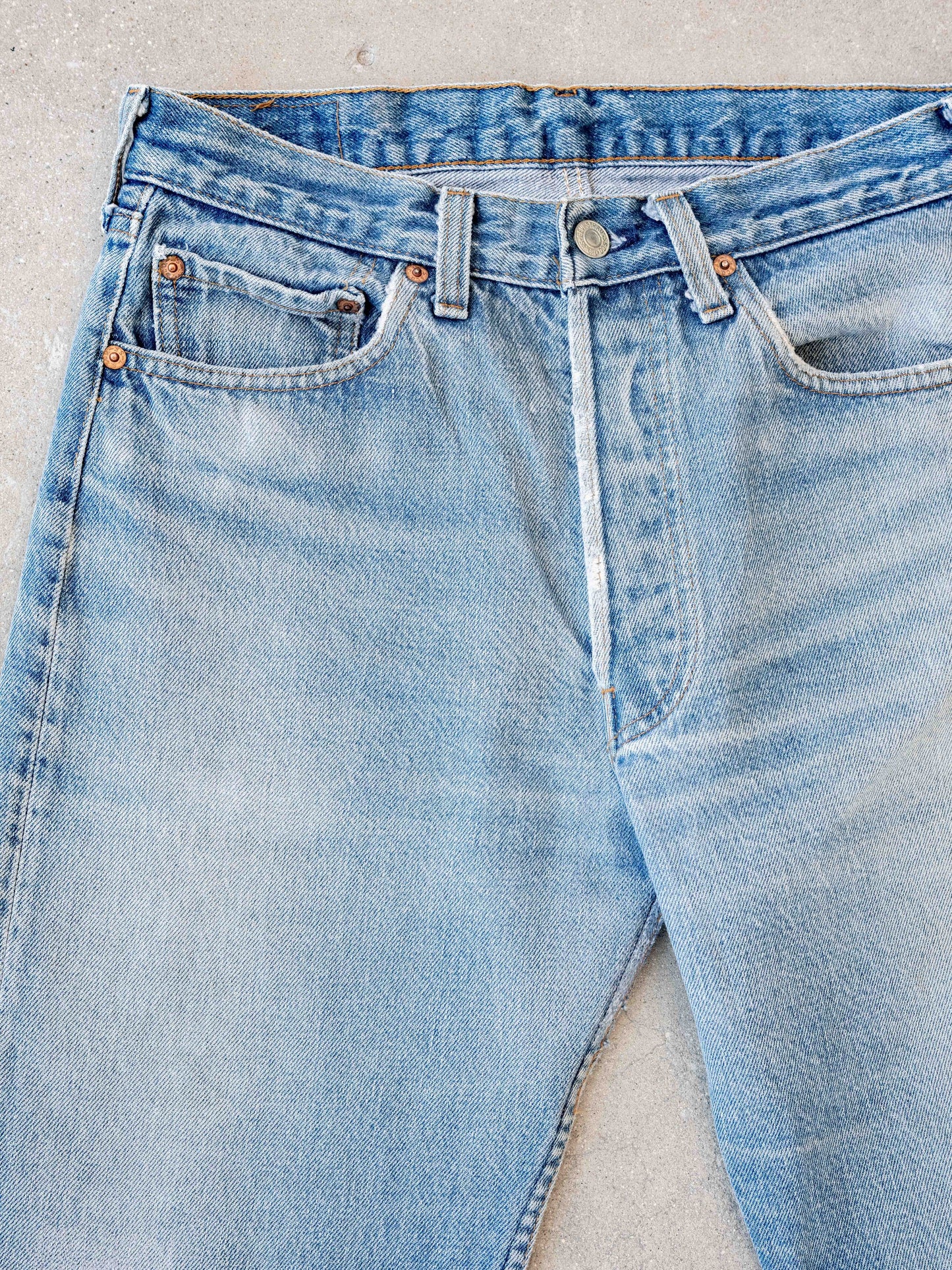 1980’s Mid to Lightwash Whiskered and Worn Levi’s 501s-30W