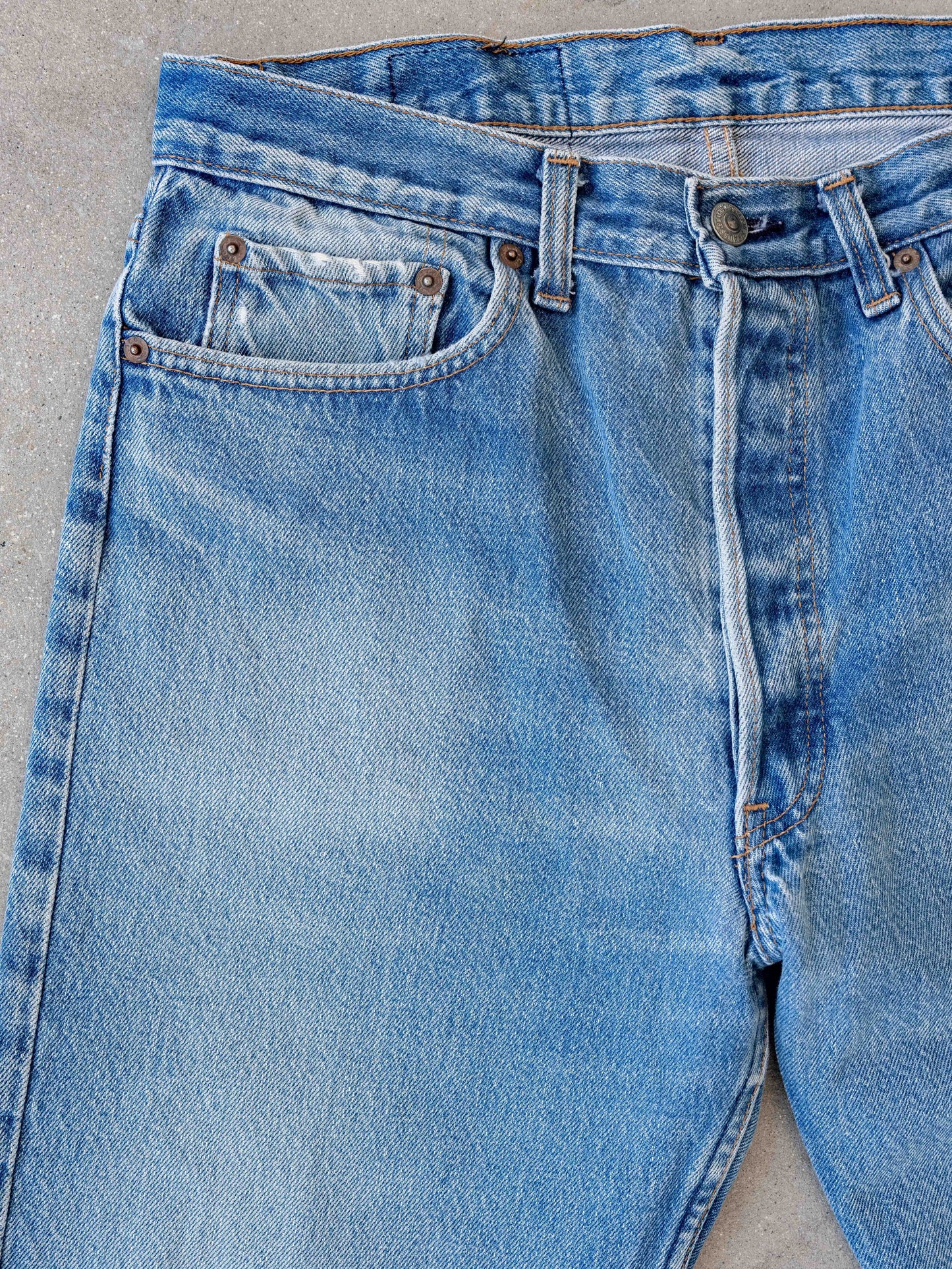 1990’s Midwash and Strong Levi’s 501-32W