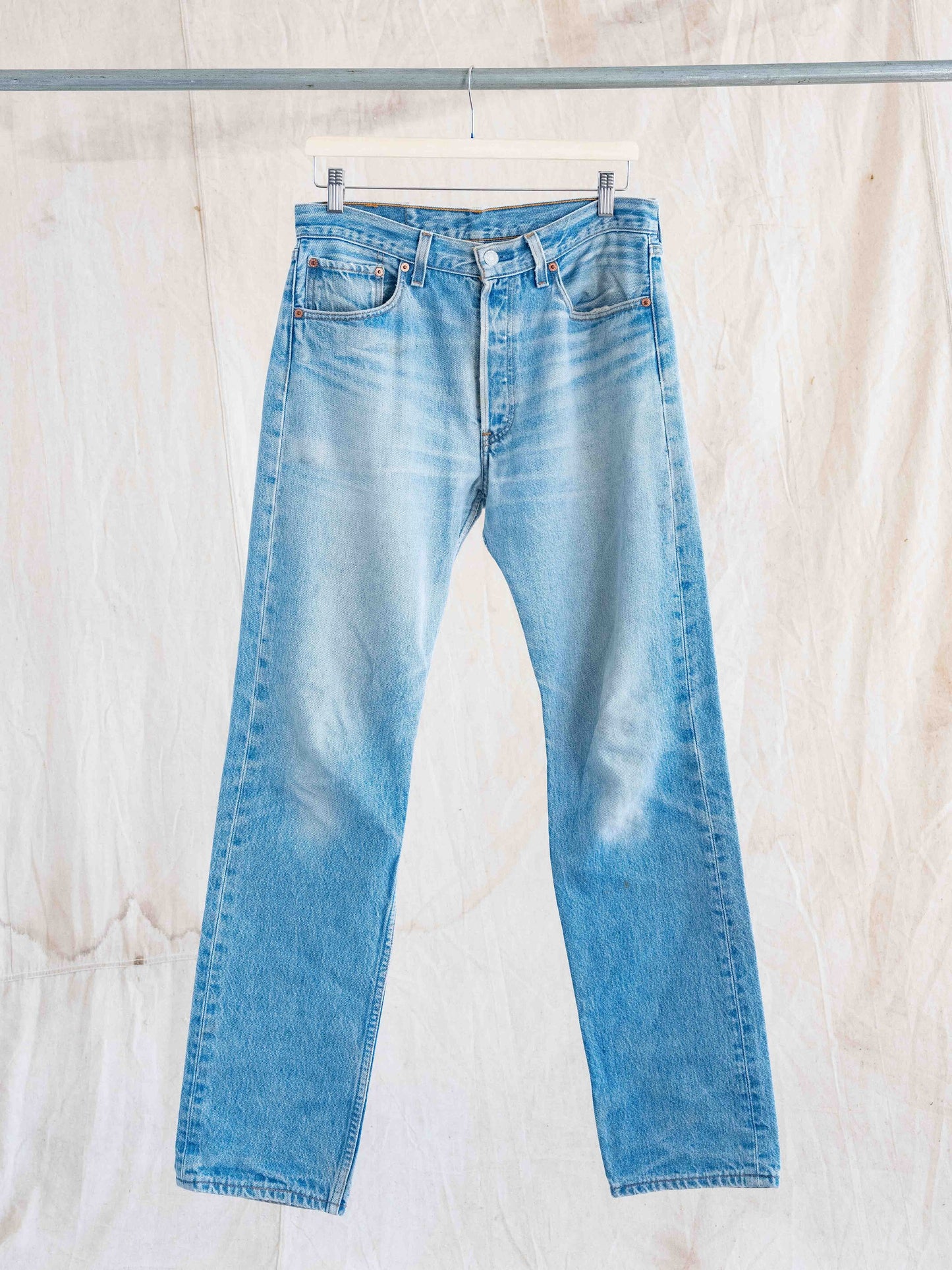 1990’s Lightwash Faded Levi’s 501s 32W