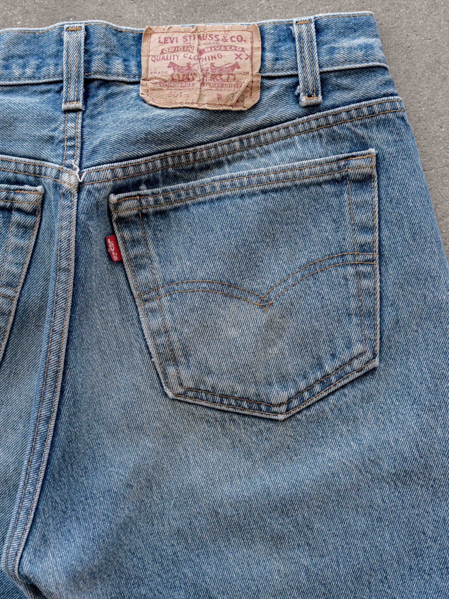 1980’s Dirty Faded Midwash Levi’s 501s 32W