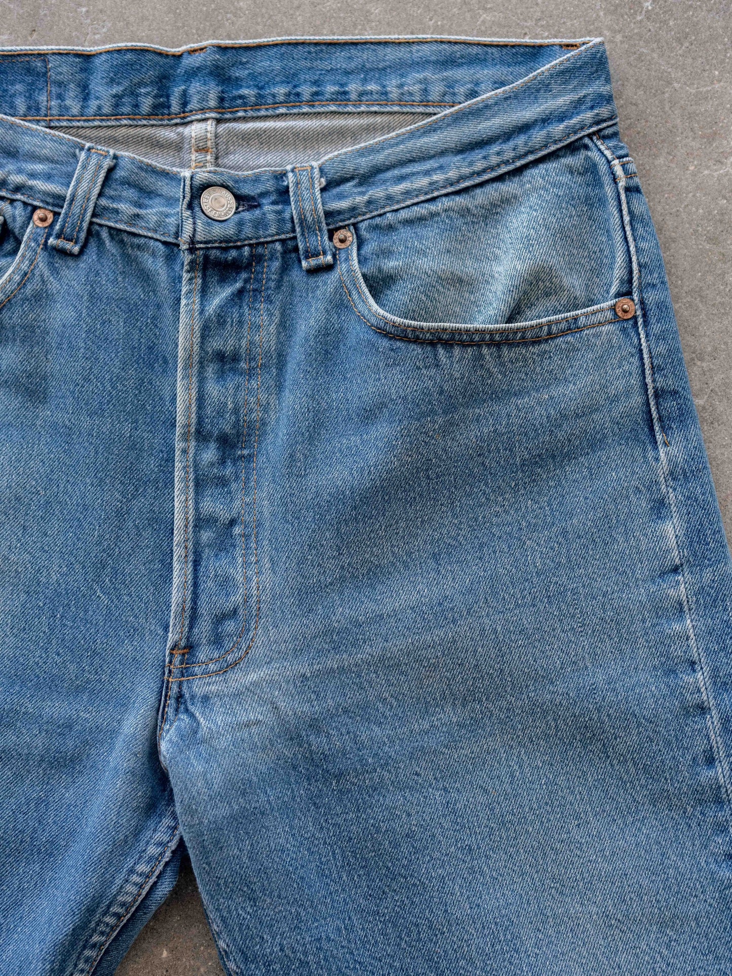 1980’s Super Soft Midwash Levi’s 501s 32W
