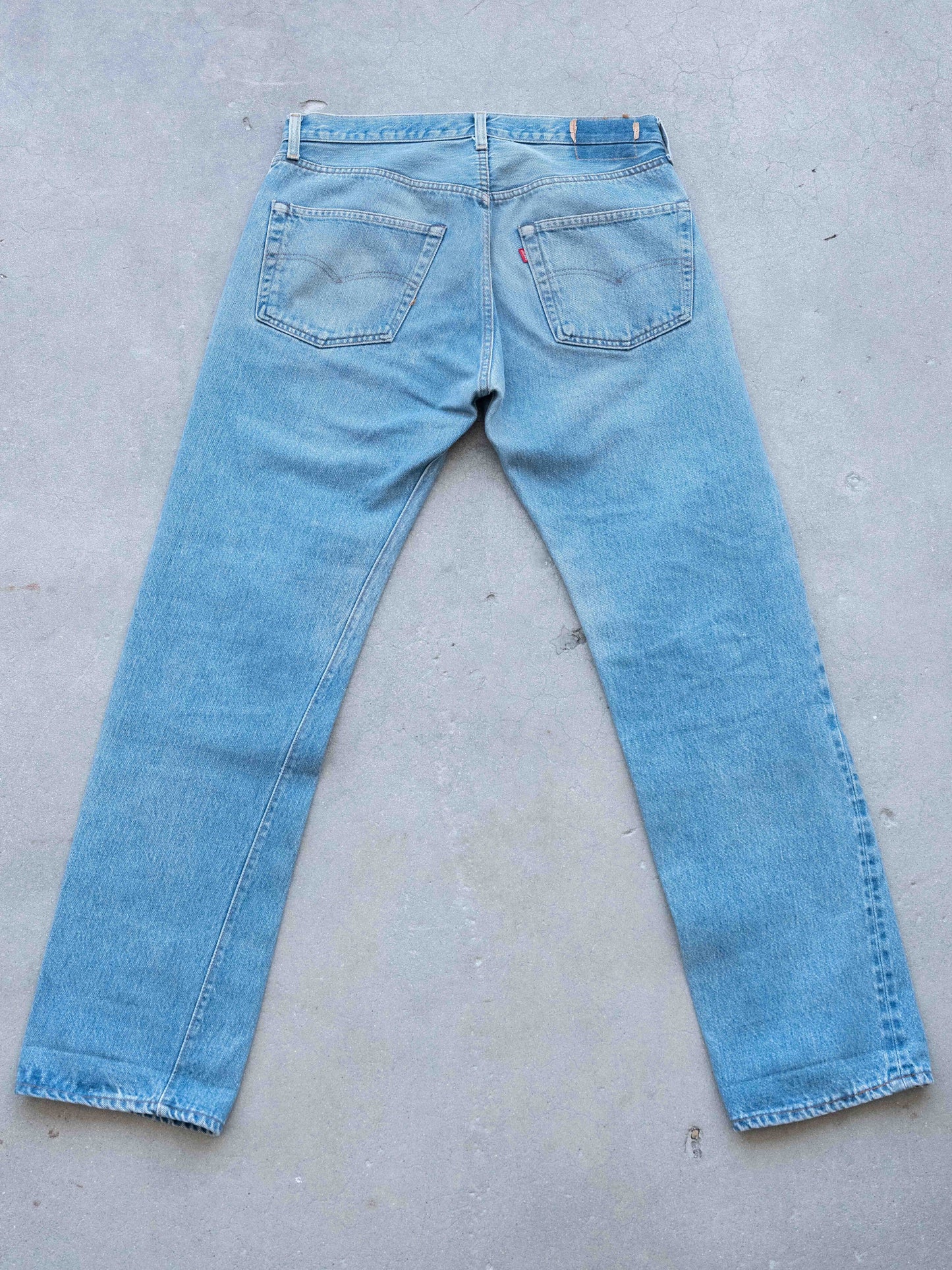 1980’s Light and Dirty Levi’s 501 Redlines 34W