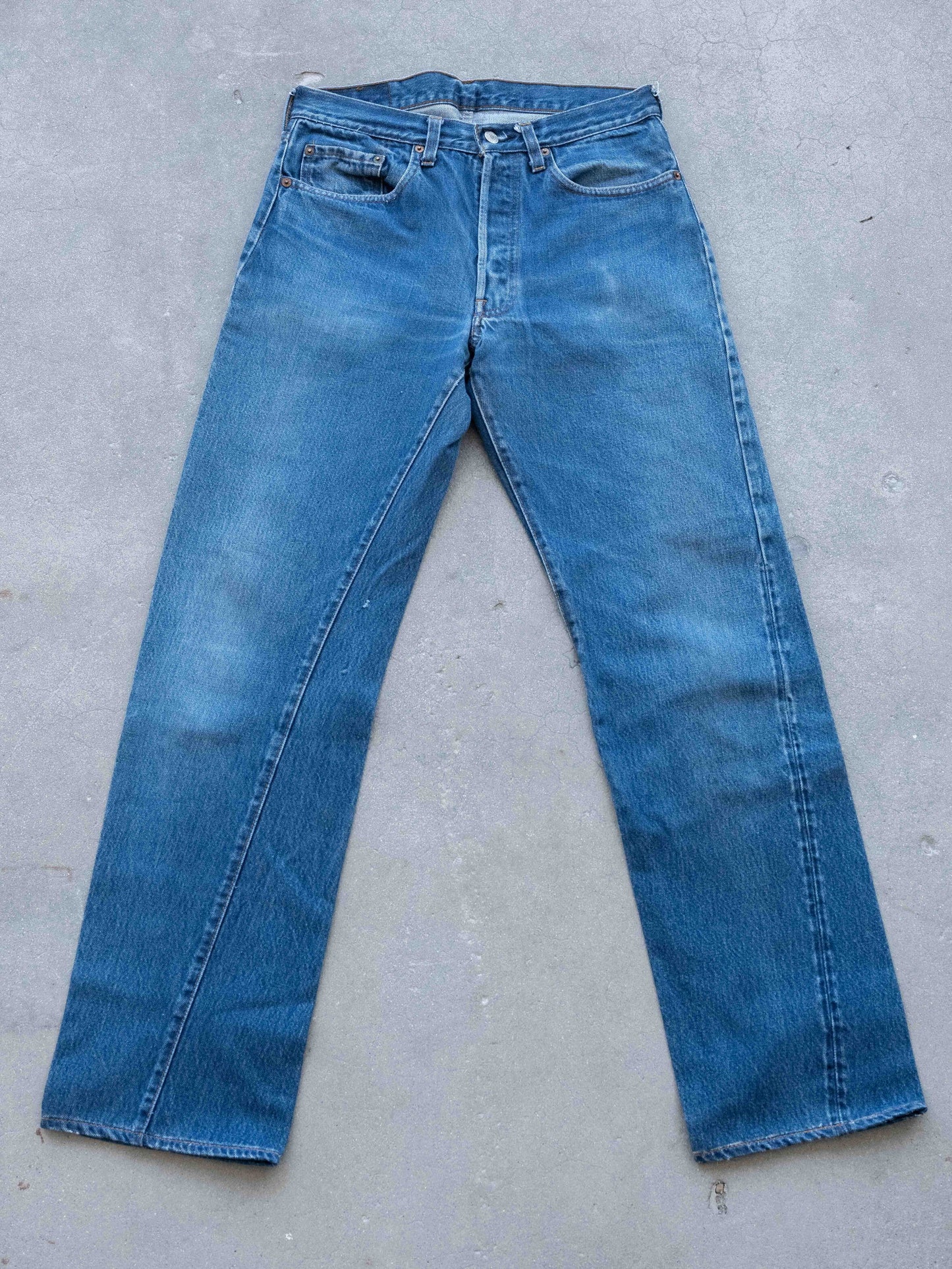 1980’s Solid Deep Indigo Levi’s 501 Redlines 31W