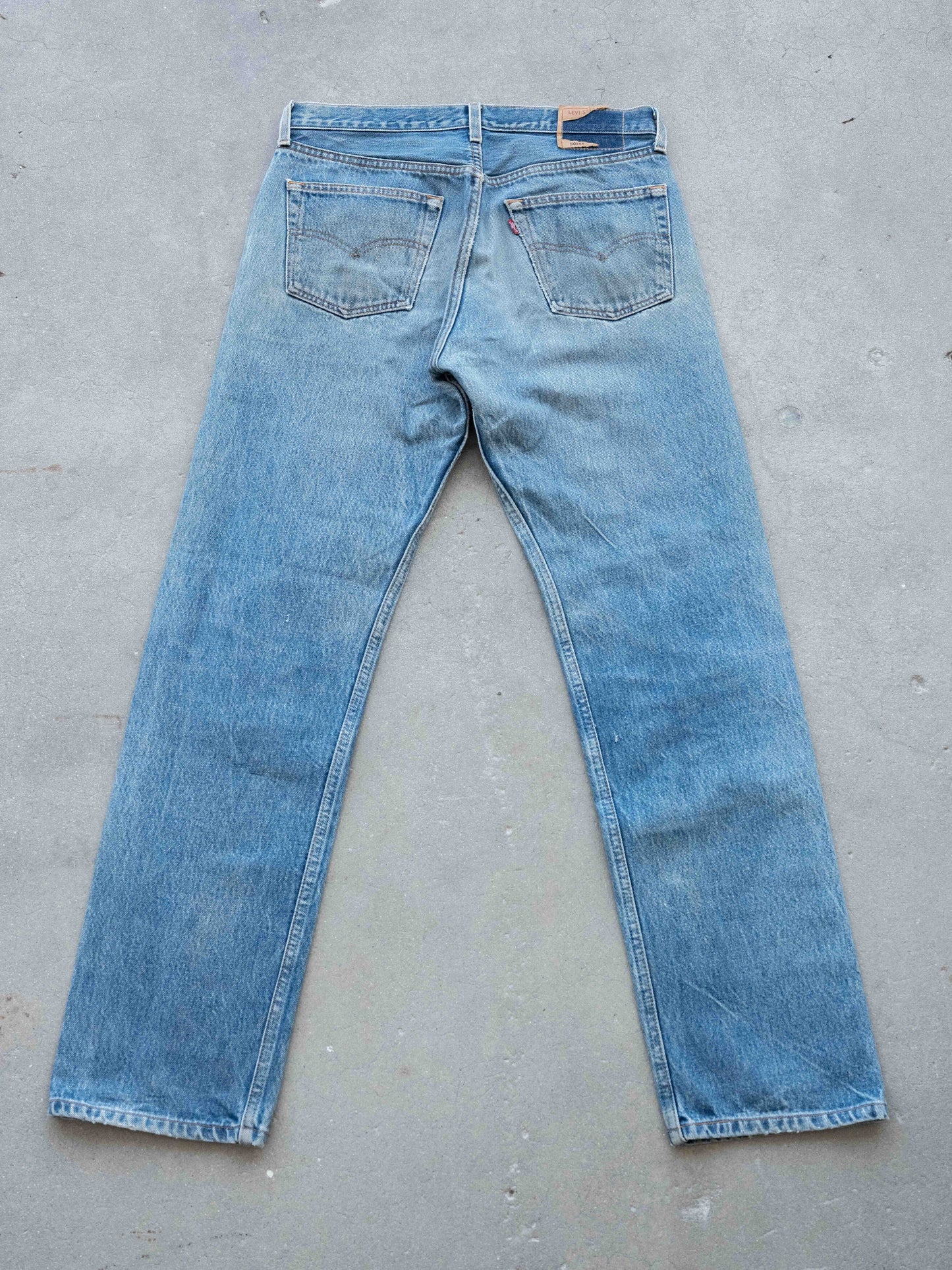1990’s Faded and Whiskered Levi’s 501 33W
