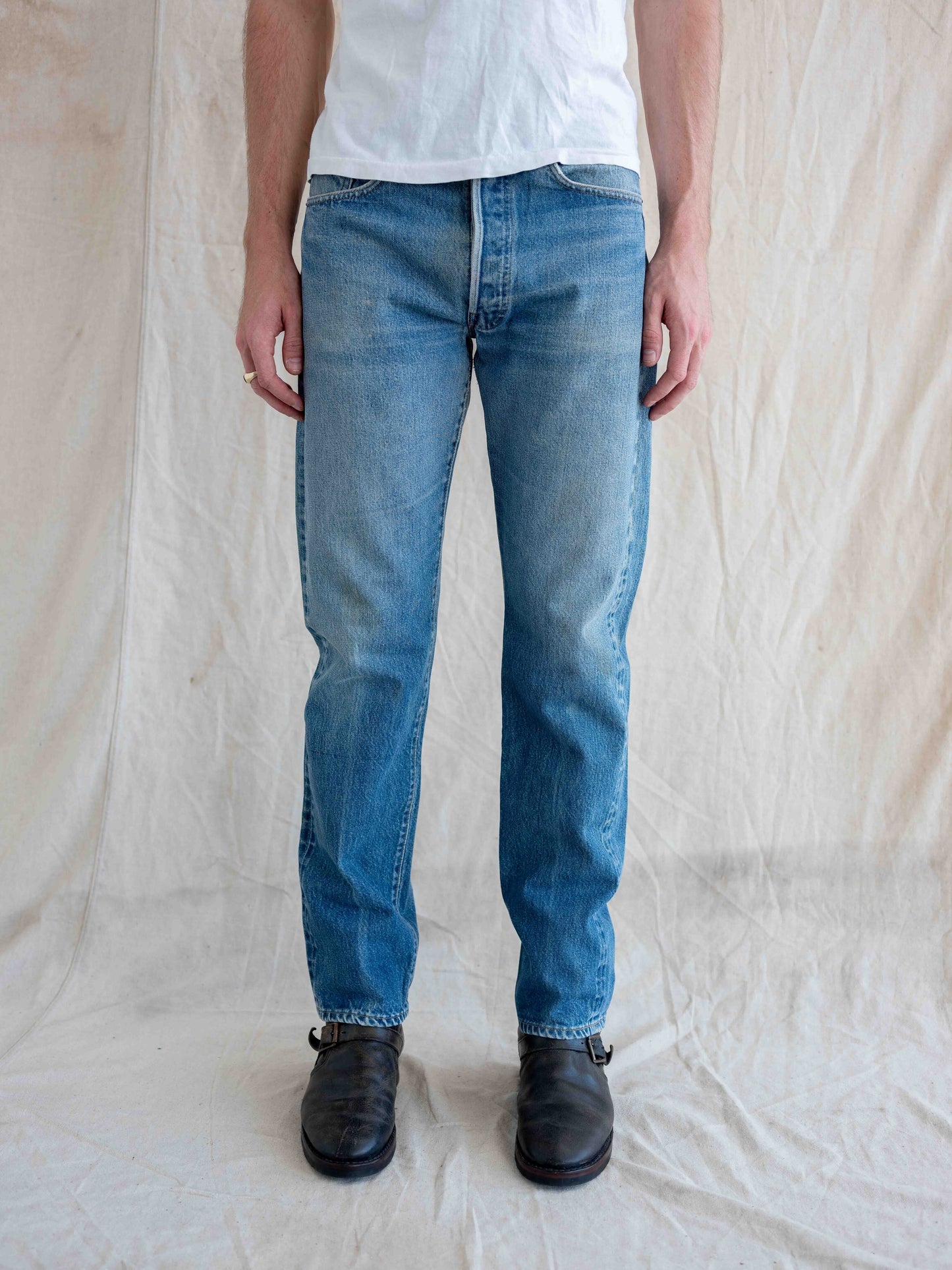 1980’s Dirtied and Faded Levi’s 501 Redlines 32W