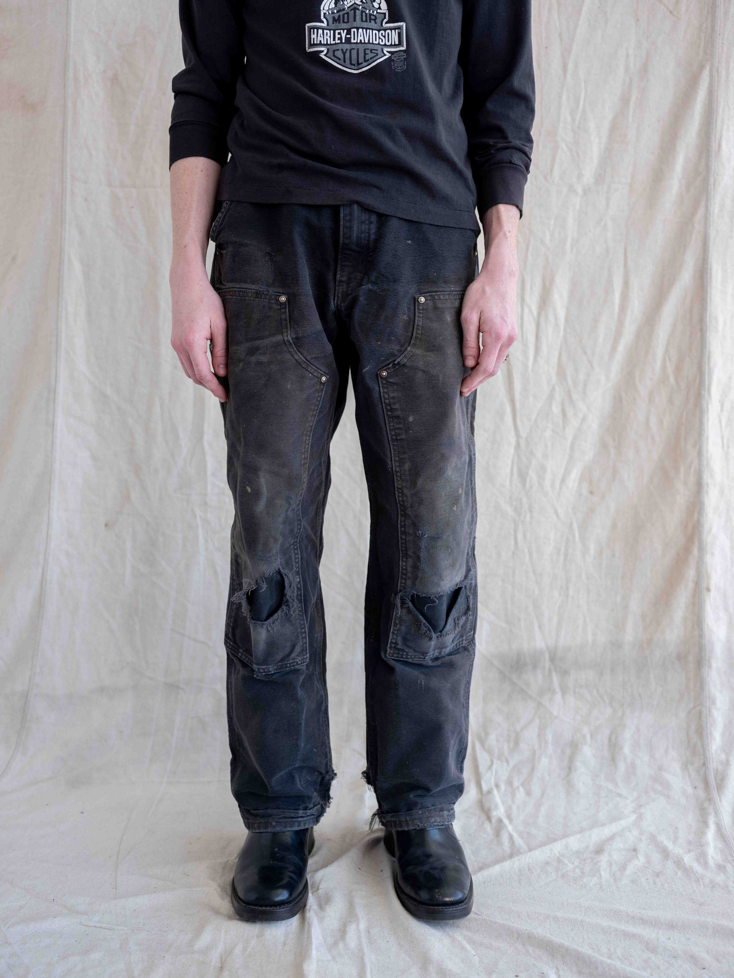 2000’s Heavily Distressed Black Carhartt Doubleknees 31W