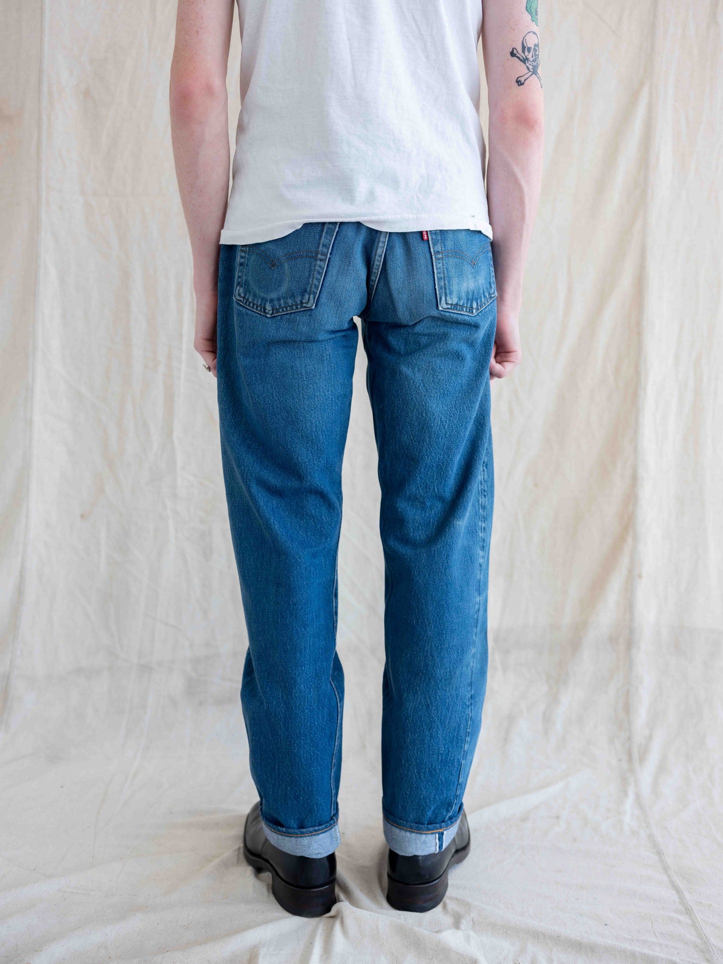1980’s Solid Deep Indigo Levi’s 501 Redlines 31W