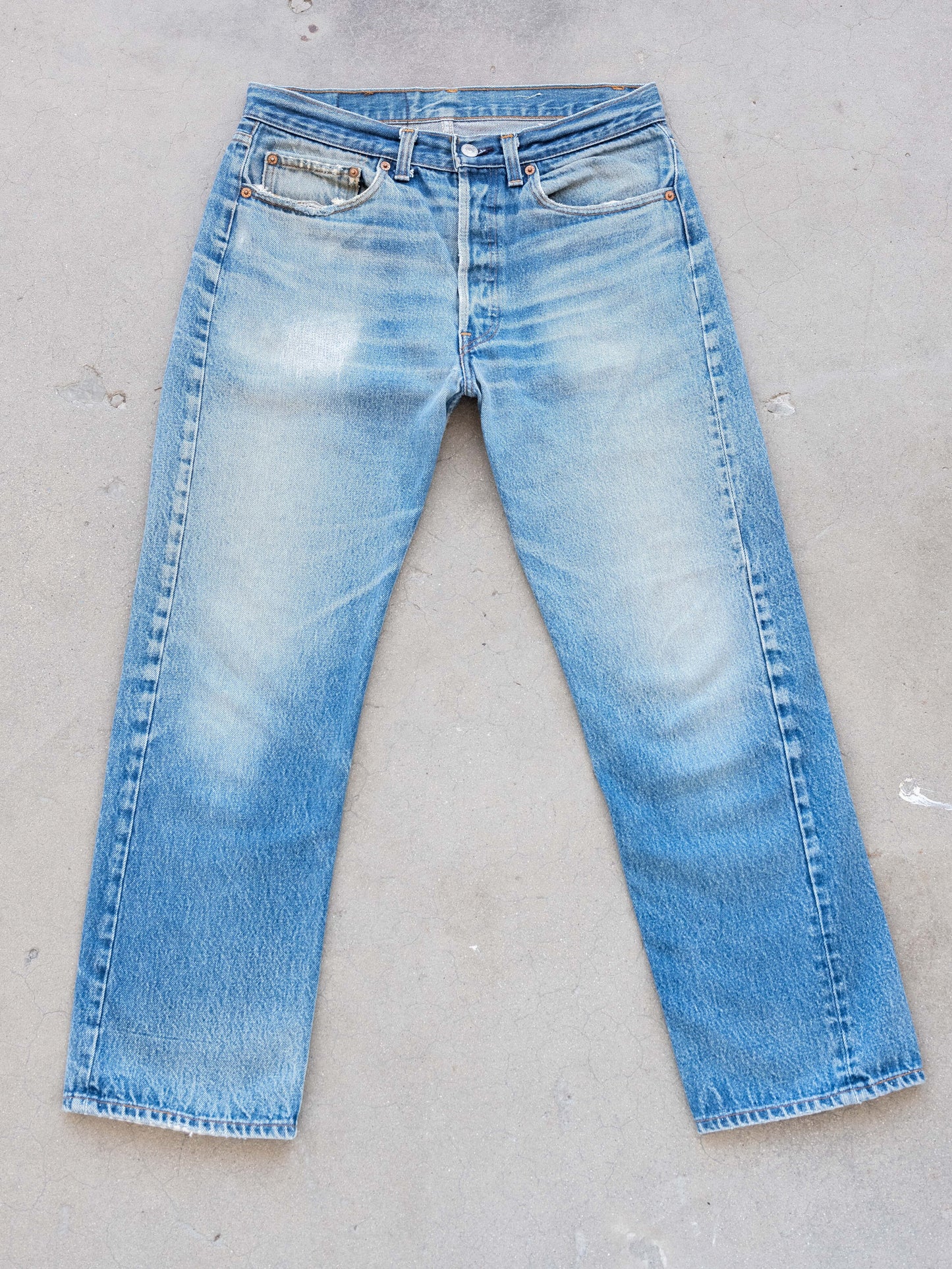 1980’s/1990s Levi’s 501s in a Light Midwash with Whiskering 32W