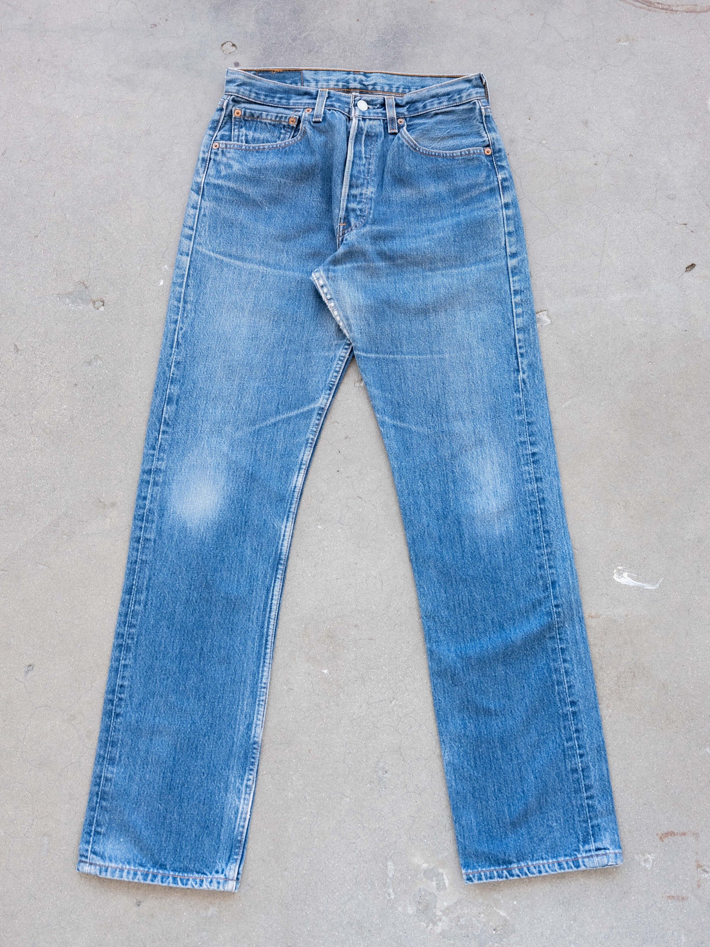 1990’s Levi’s 501s in a Solid Midwash 30W
