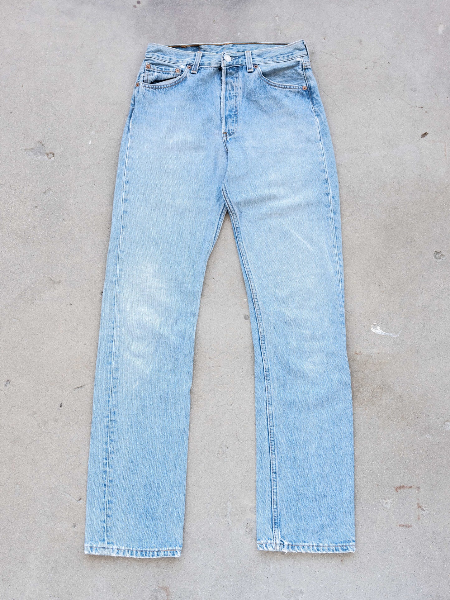 1990’s Levi’s 501s in a Lightwash 29W