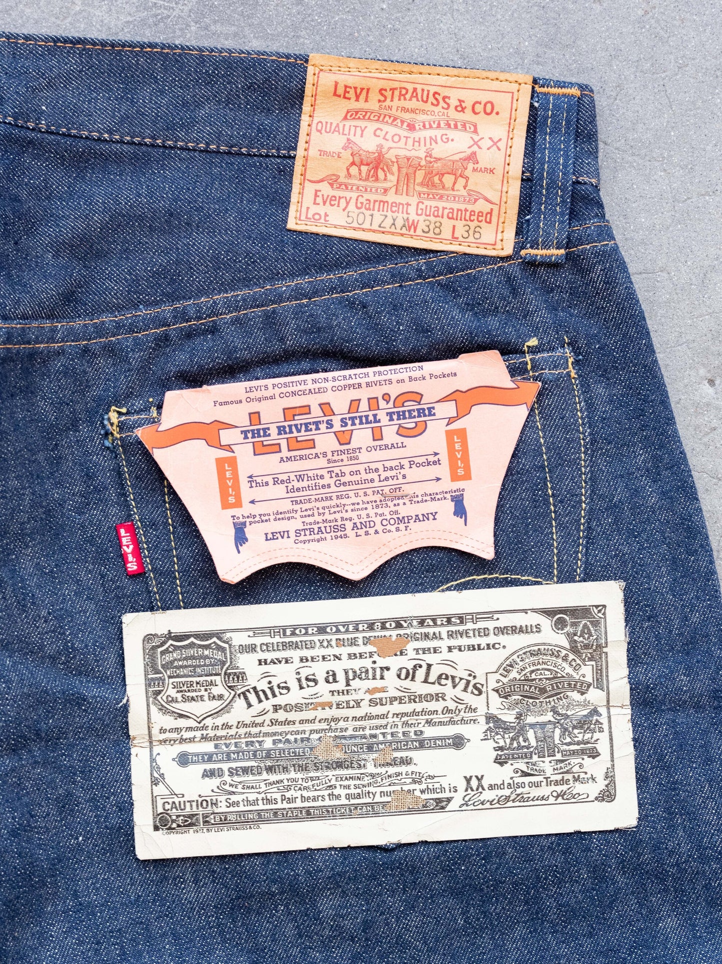 1950's Deadstock Levi's 501ZXX Hidden Rivets with Leather Patch 38W
