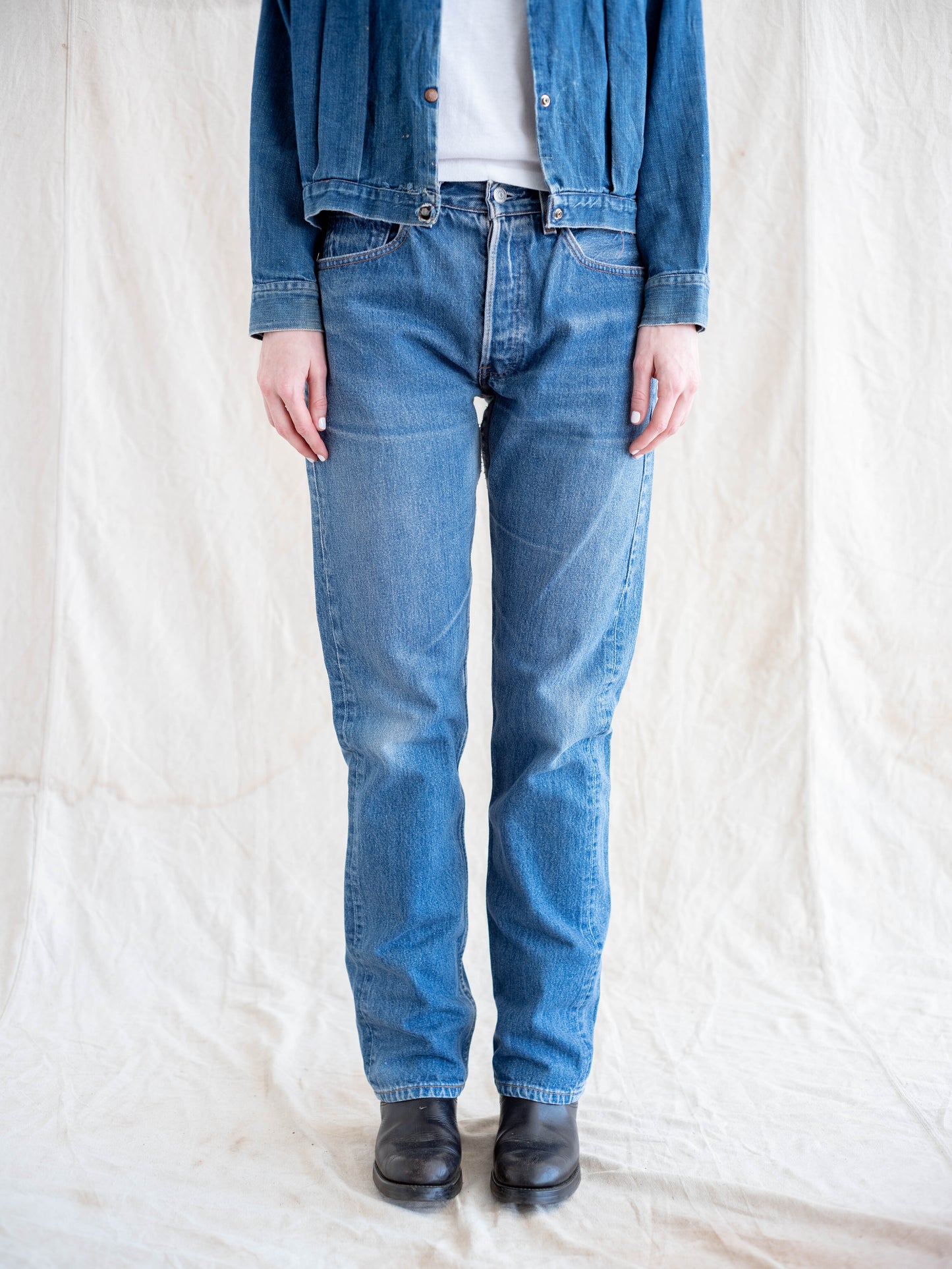 1990’s Levi’s 501s in a Solid Midwash 30W