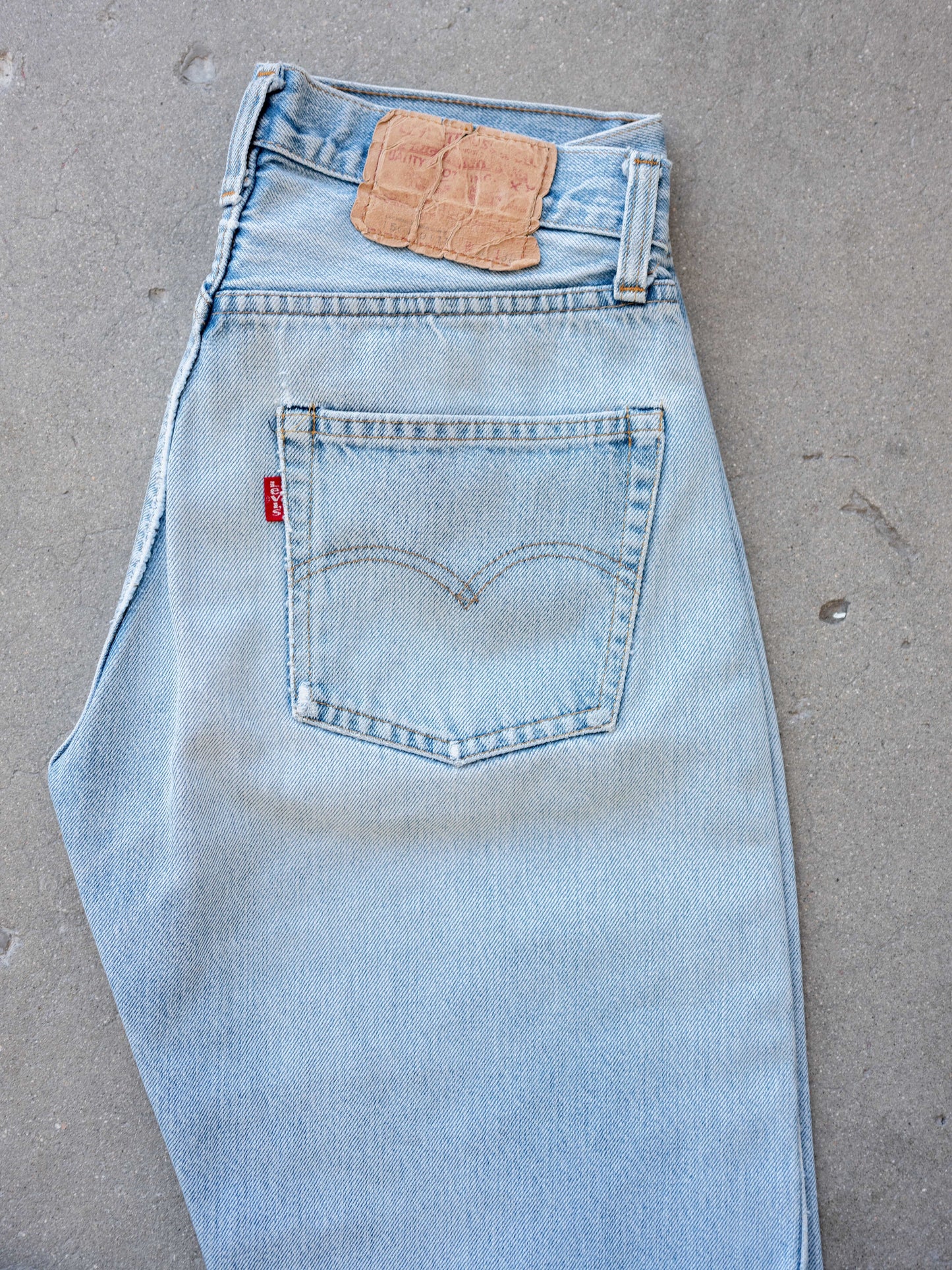 1980’s Levi’s 501s Lightwash Redlines 29W