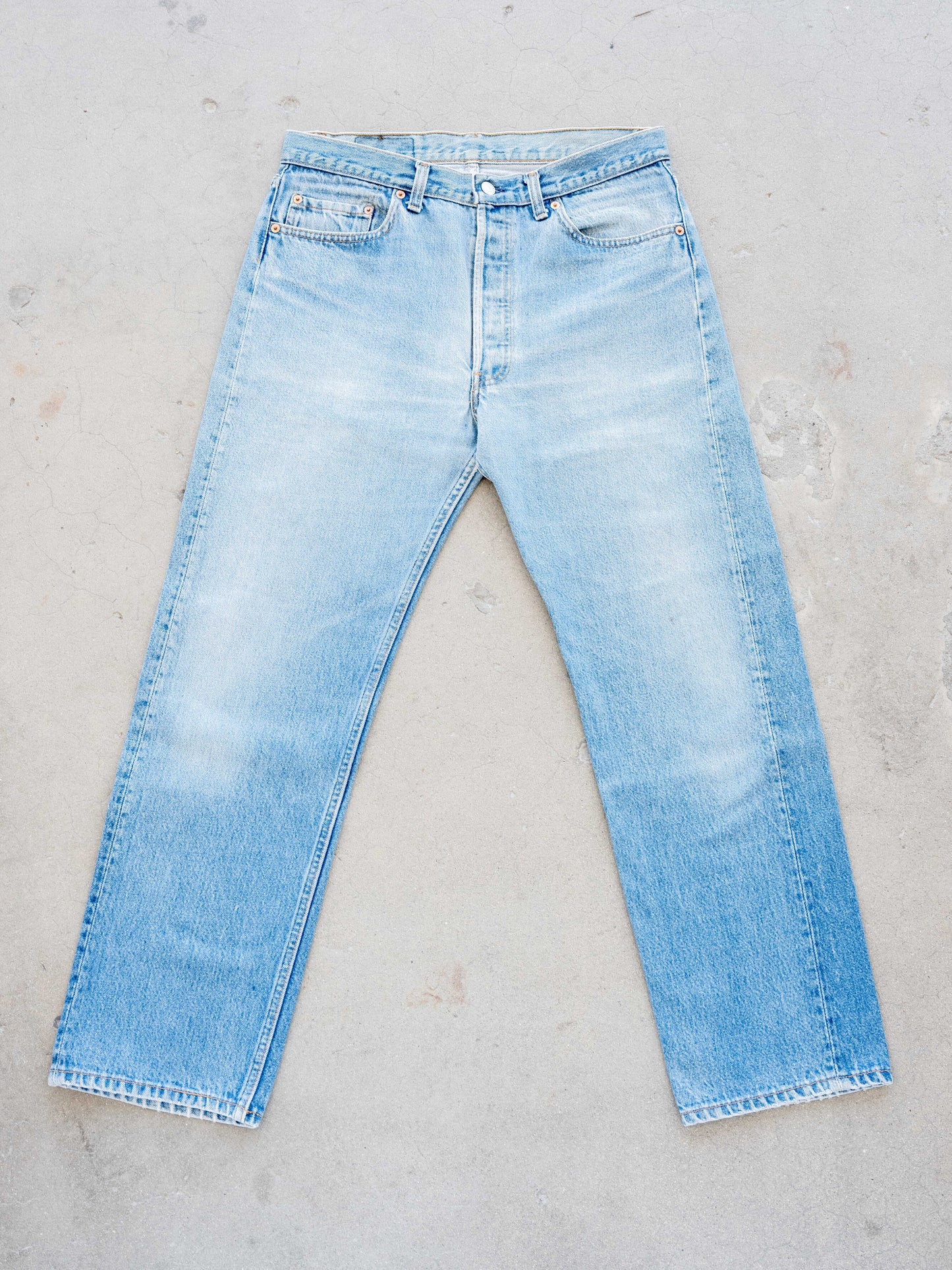 1980’s Levi’s 501 in a Light Midwash 34W