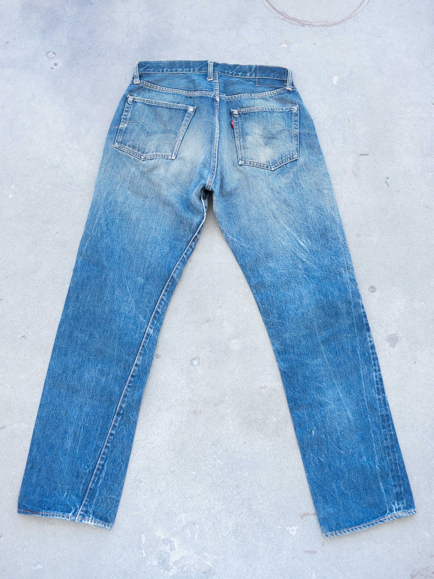 1960's Levi's 501zXX Hidden Rivets in a True Midwash with Character 33W