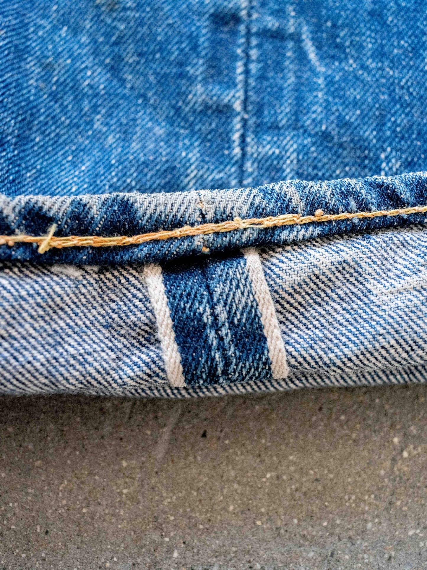 1960's Levi's 501zXX Hidden Rivets in a True Midwash with Character 33W