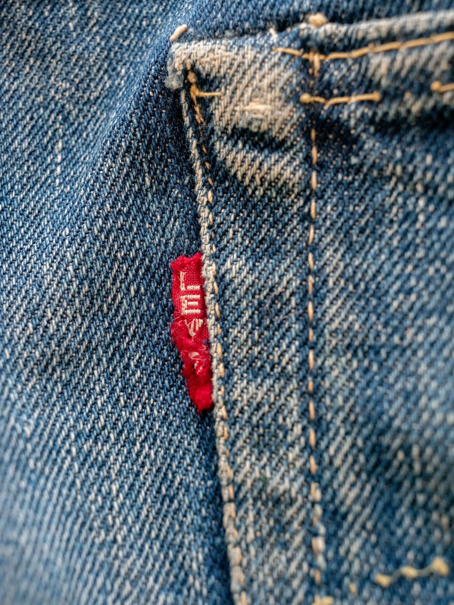 1960's Levi's 501zXX Hidden Rivets in a True Midwash with Character 33W