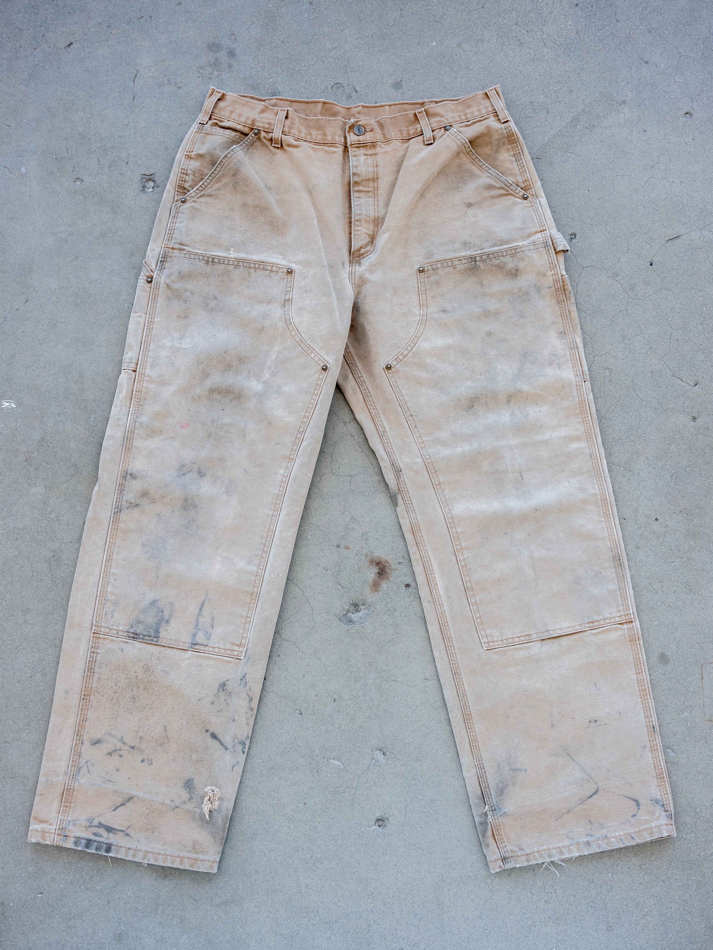 1990’s/200’s Tan Carhartt Doubleknees with Wear and Aging 37W
