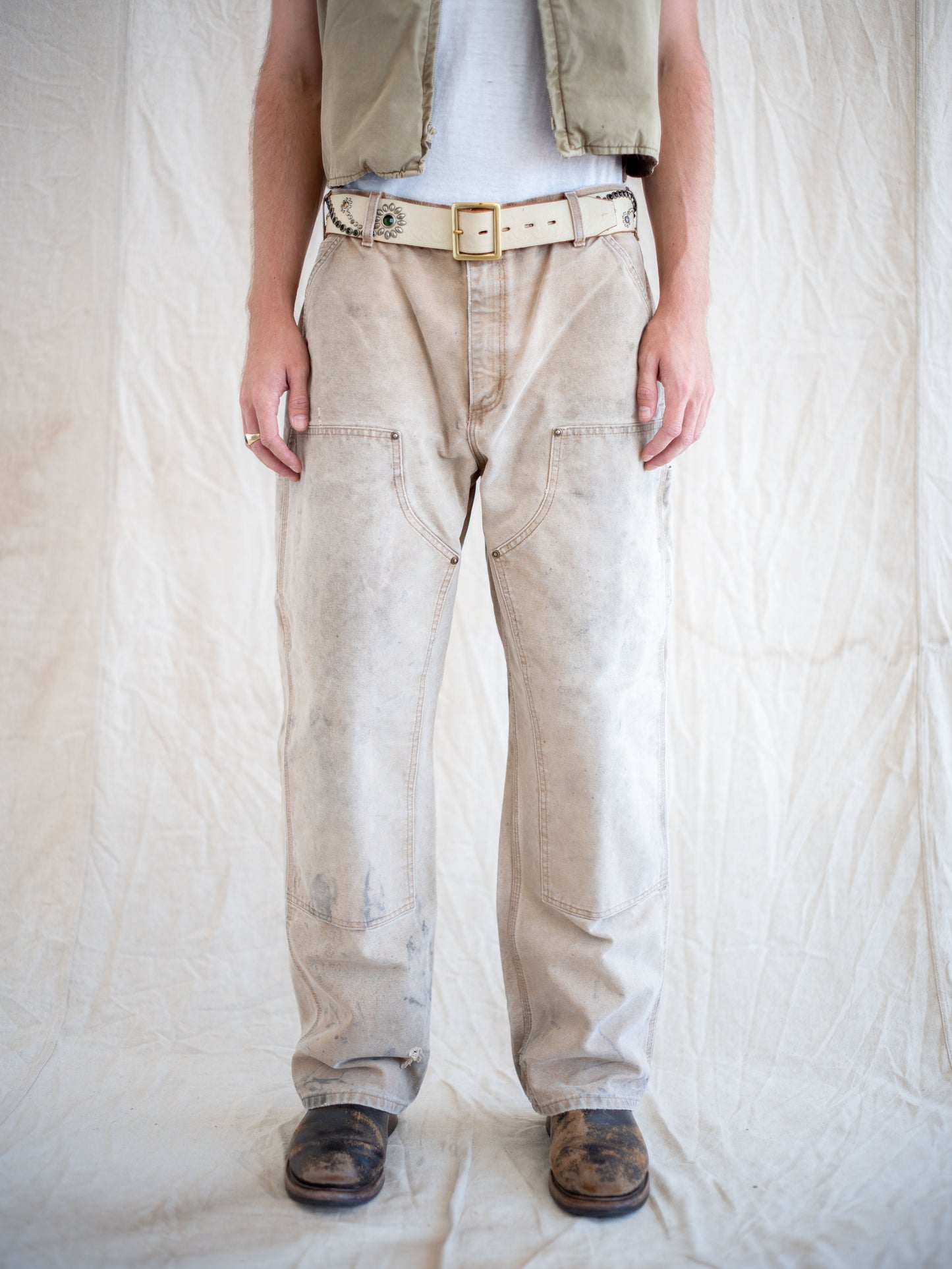 1990’s/200’s Tan Carhartt Doubleknees with Wear and Aging 37W