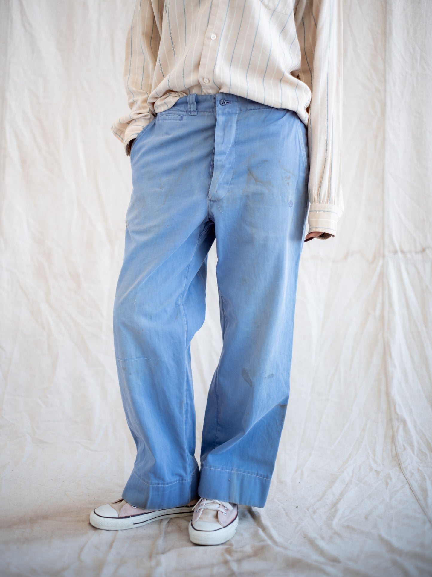 1940’s/1950’s Wideleg Blue Buttonfly Chinos with Wear and Character 31W