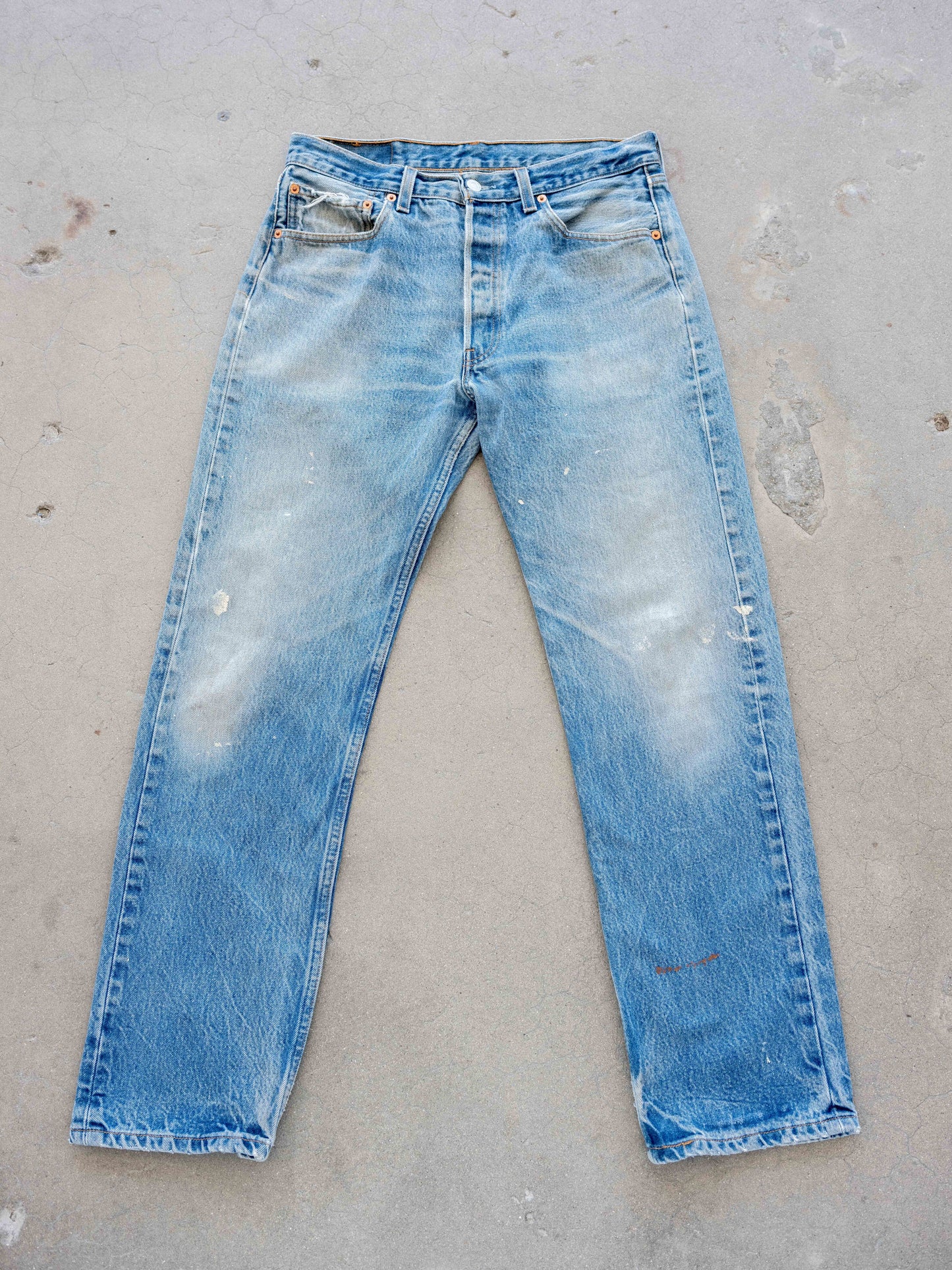 1990’s Levi’s 501s in a Light Mid Wash with Paint 32W