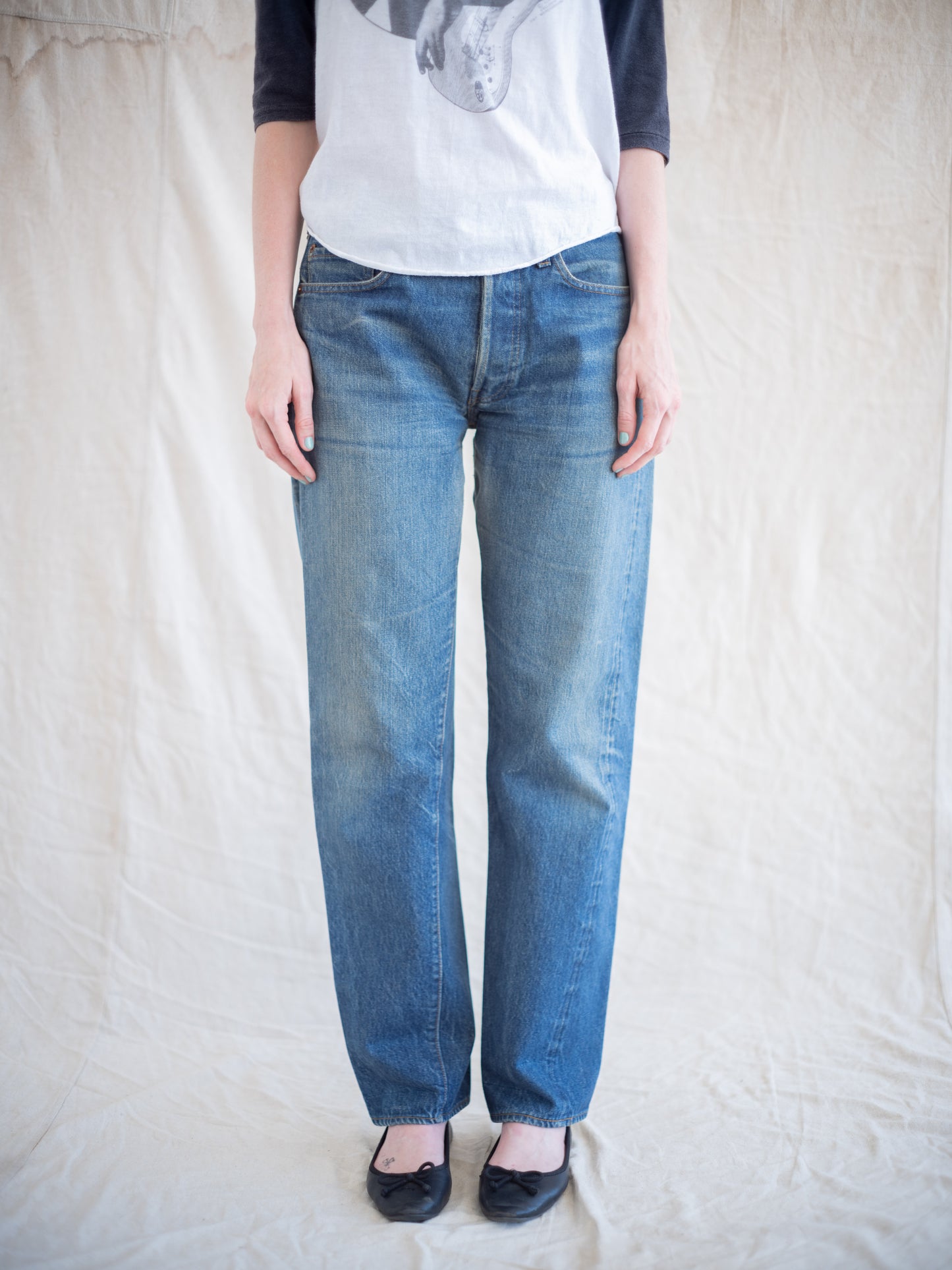 1970’s/1980’s Levi’s 501s Redlines with Whiskering in a Dark Mid Wash 31W