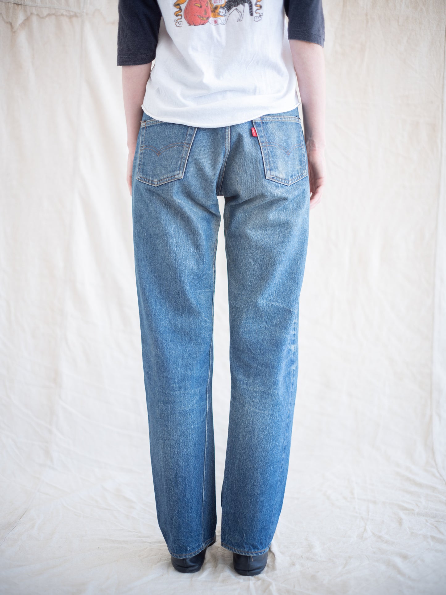 1970’s/1980’s Levi’s 501s Redlines with Whiskering in a Dark Mid Wash 31W