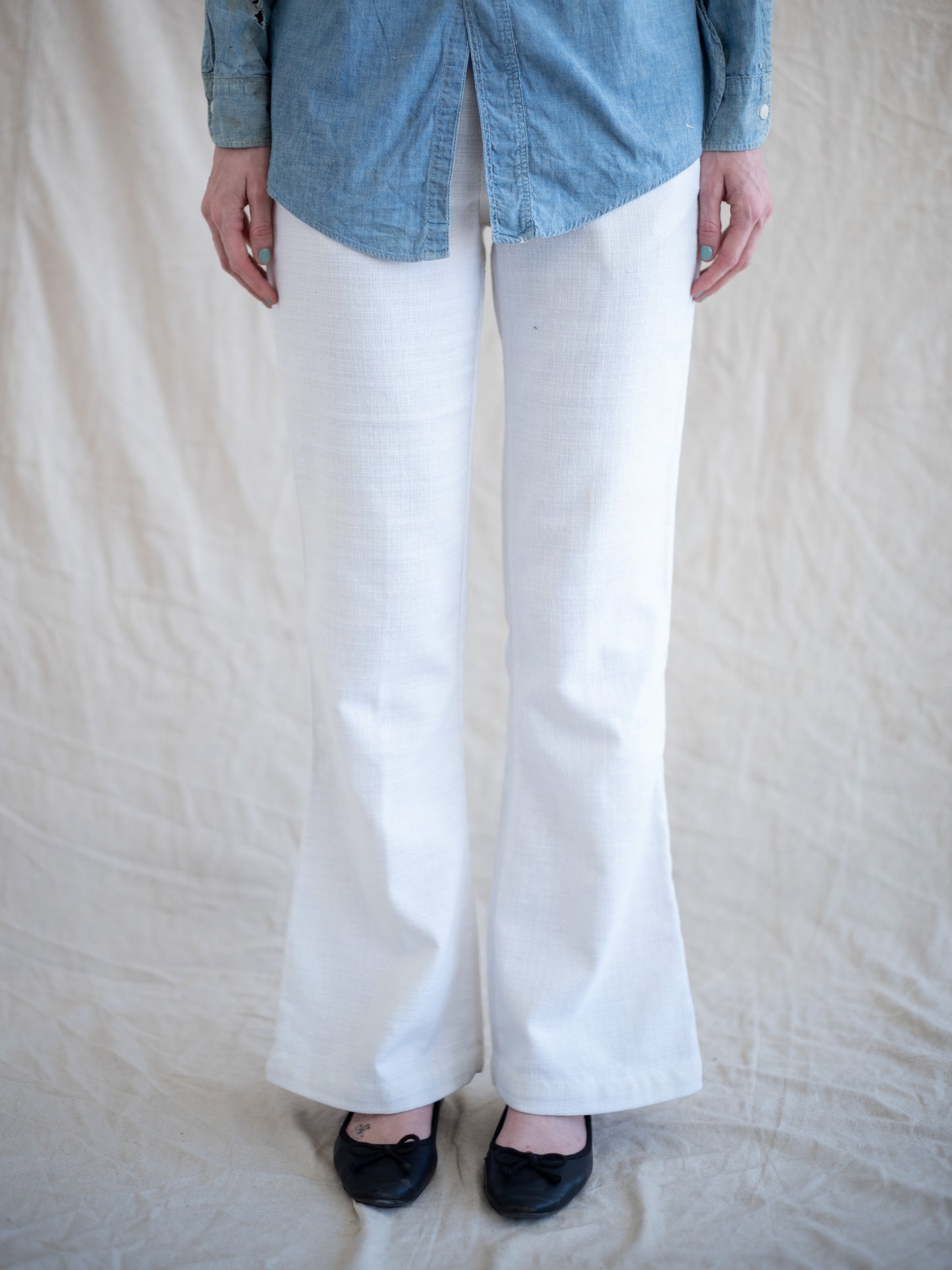 1970’s Levi’s Linen White Bellbottoms 32W