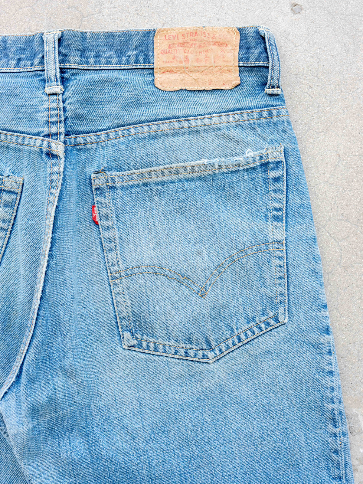 1960’s/1970’s Levi’s Big E 517s in a Midwash 34W