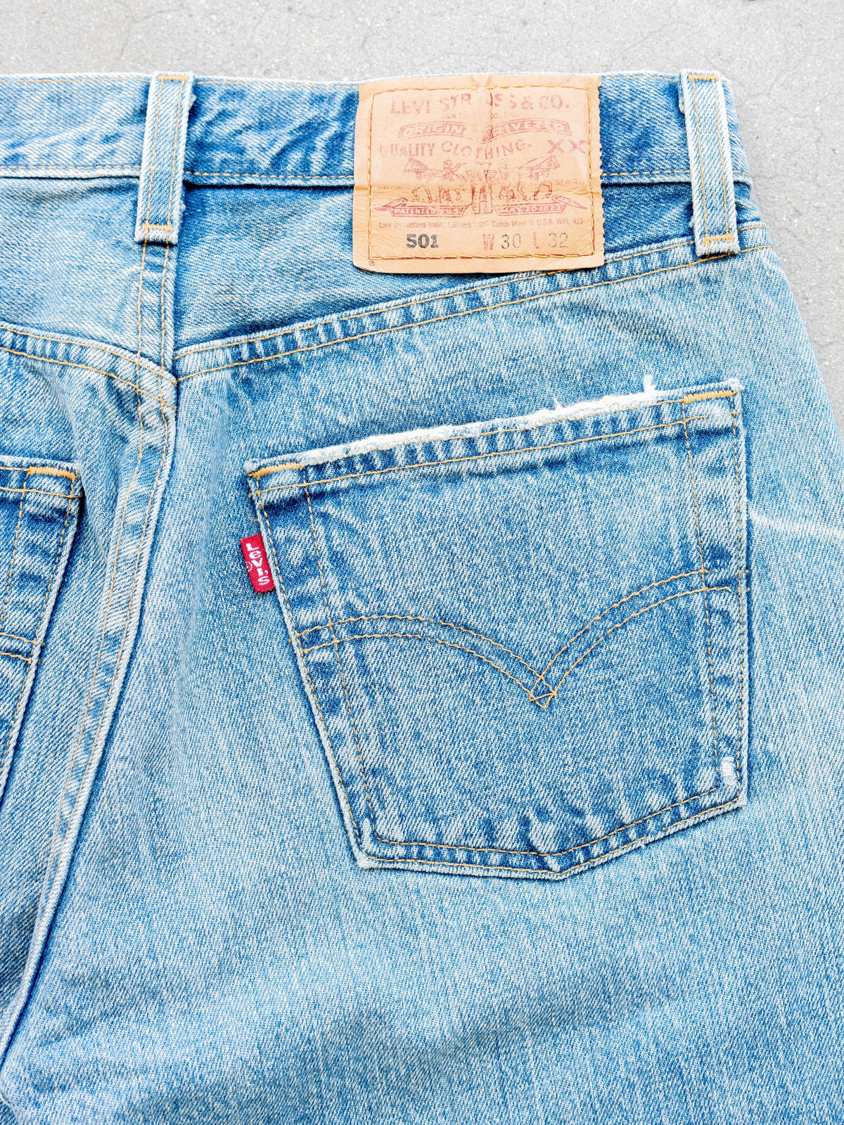 1990’s Levi’s 501s in a Midwash with Lots of Character 29W