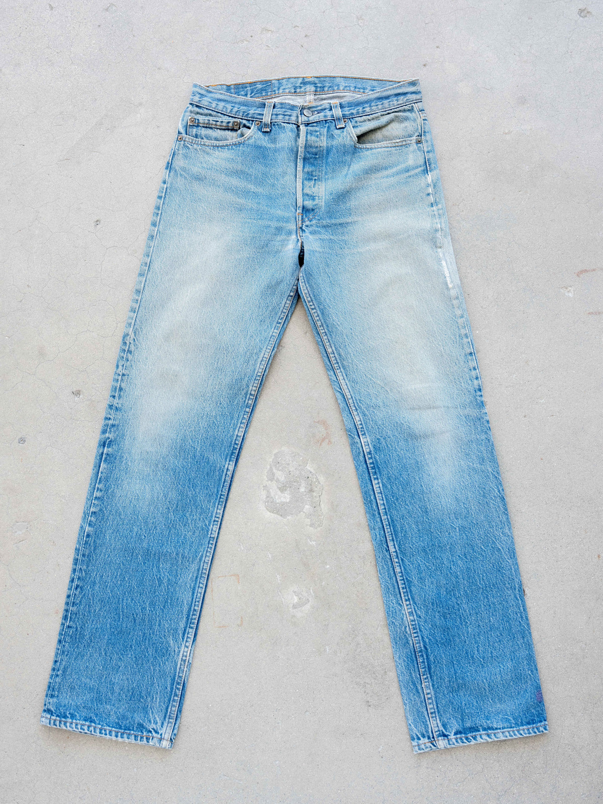 1980’s Levi’s 501s in a Classic Light Midwash 33W