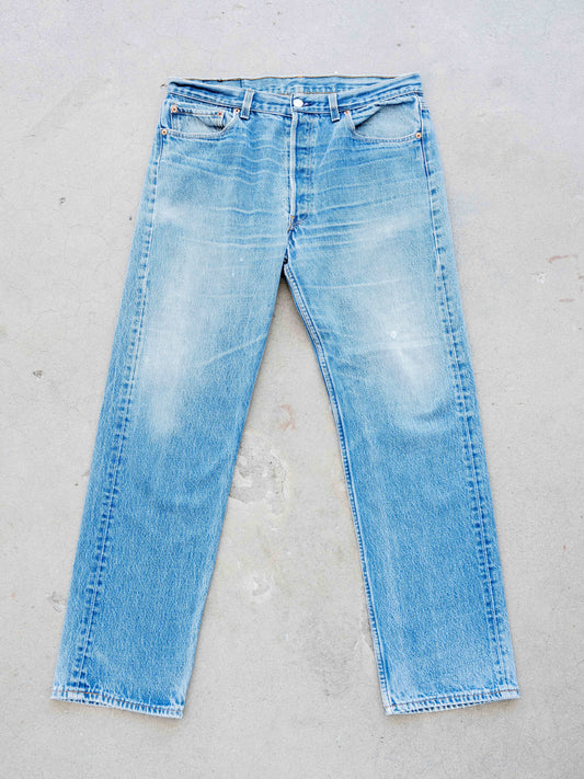 1990’s Levi’s 501s in a Midwash with Extreme Whiskering 35W
