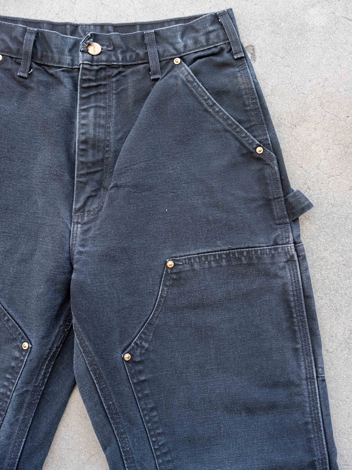 1990’s/2000’s Black Carhartt Double Knees in a Faded Wash 29W