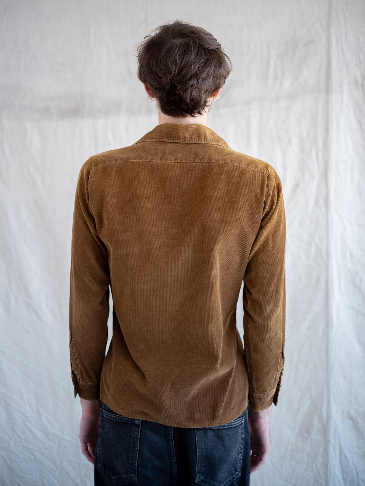 1960’s Arrow Brown Corduroy One Pocket Shirt (Size Small/Medium)